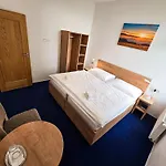 Hotel Poutni Dum 3*