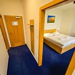 Poutni Dum 3* Králíky