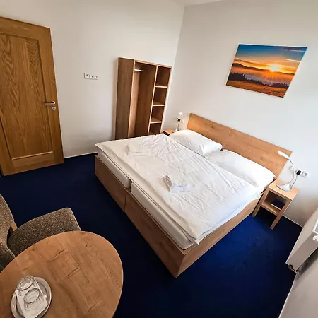 Hotel Poutni Dum 3*