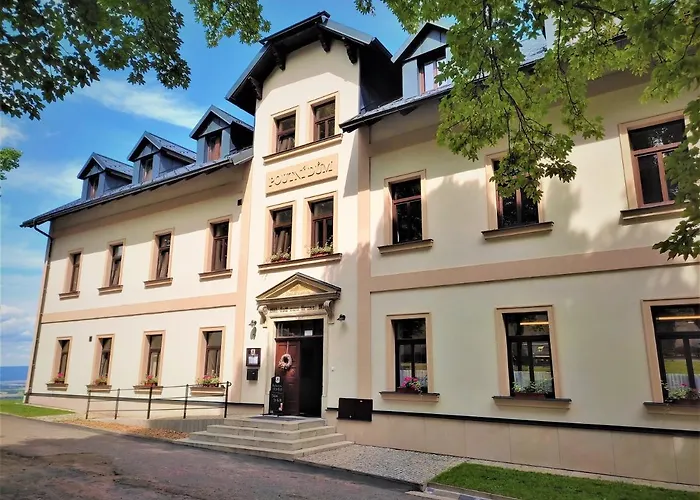 Hotel Poutni Dum 3*